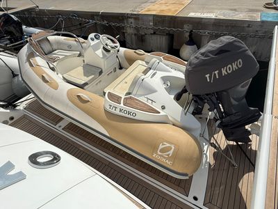 Yacht