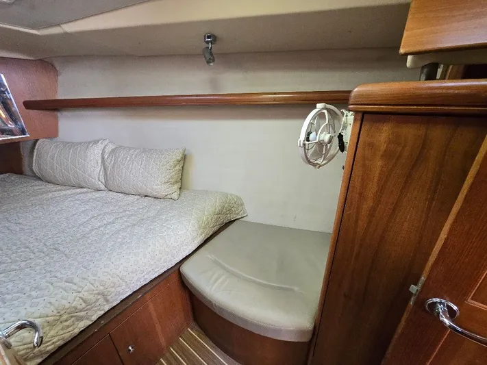 Express Mail Yacht Photos Pics 