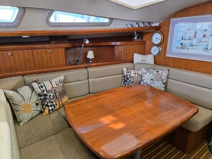 Express Mail Yacht Photos Pics 