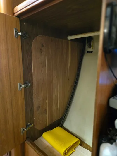 Express Mail Yacht Photos Pics 