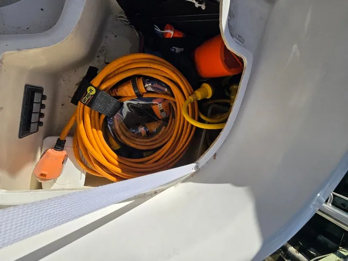 Express Mail Yacht Photos Pics 