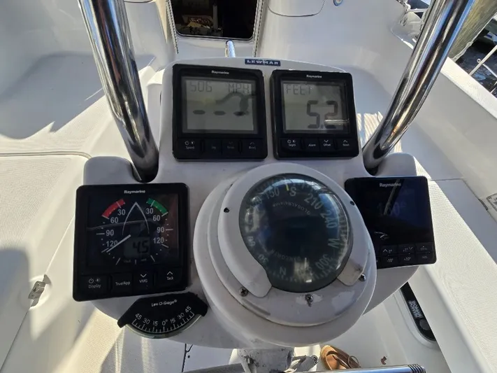 Express Mail Yacht Photos Pics 