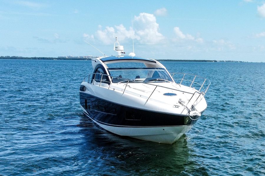 2014 Sunseeker San Remo