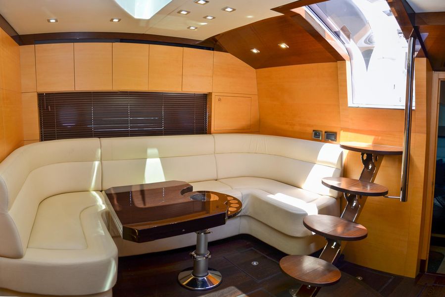 2014 Sunseeker San Remo