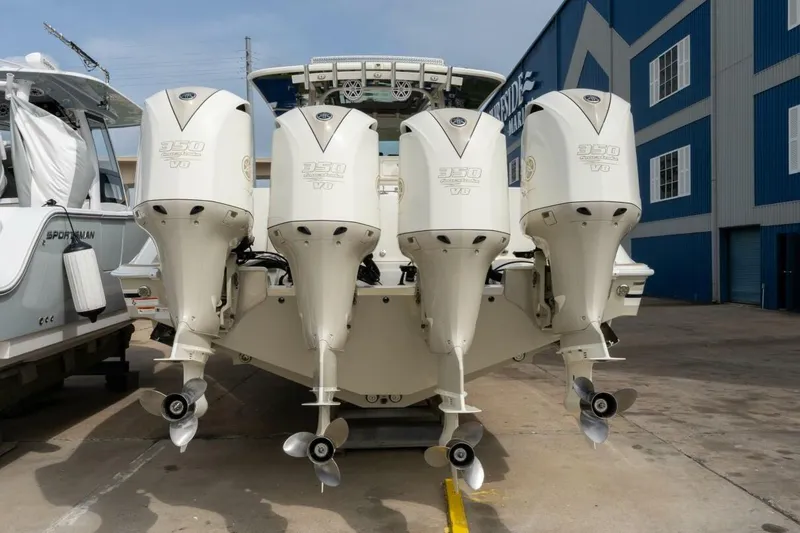  Yacht Photos Pics 2018 Hydra-Sports 4200 Siesta boat with four powerful outboard engines.