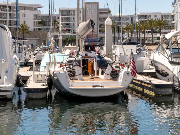 Anthem Yacht Photos Pics 
