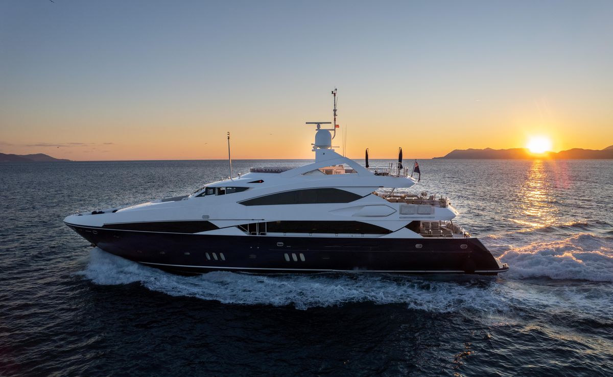 2009 Sunseeker 121 