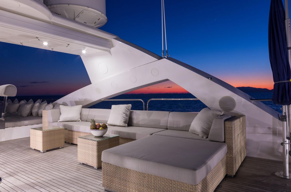 2009 Sunseeker 121 