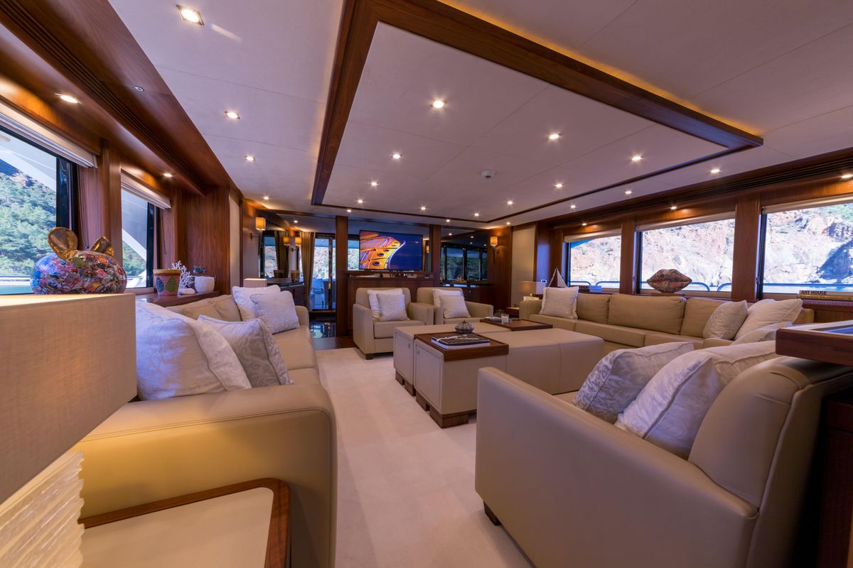 2009 Sunseeker 121 