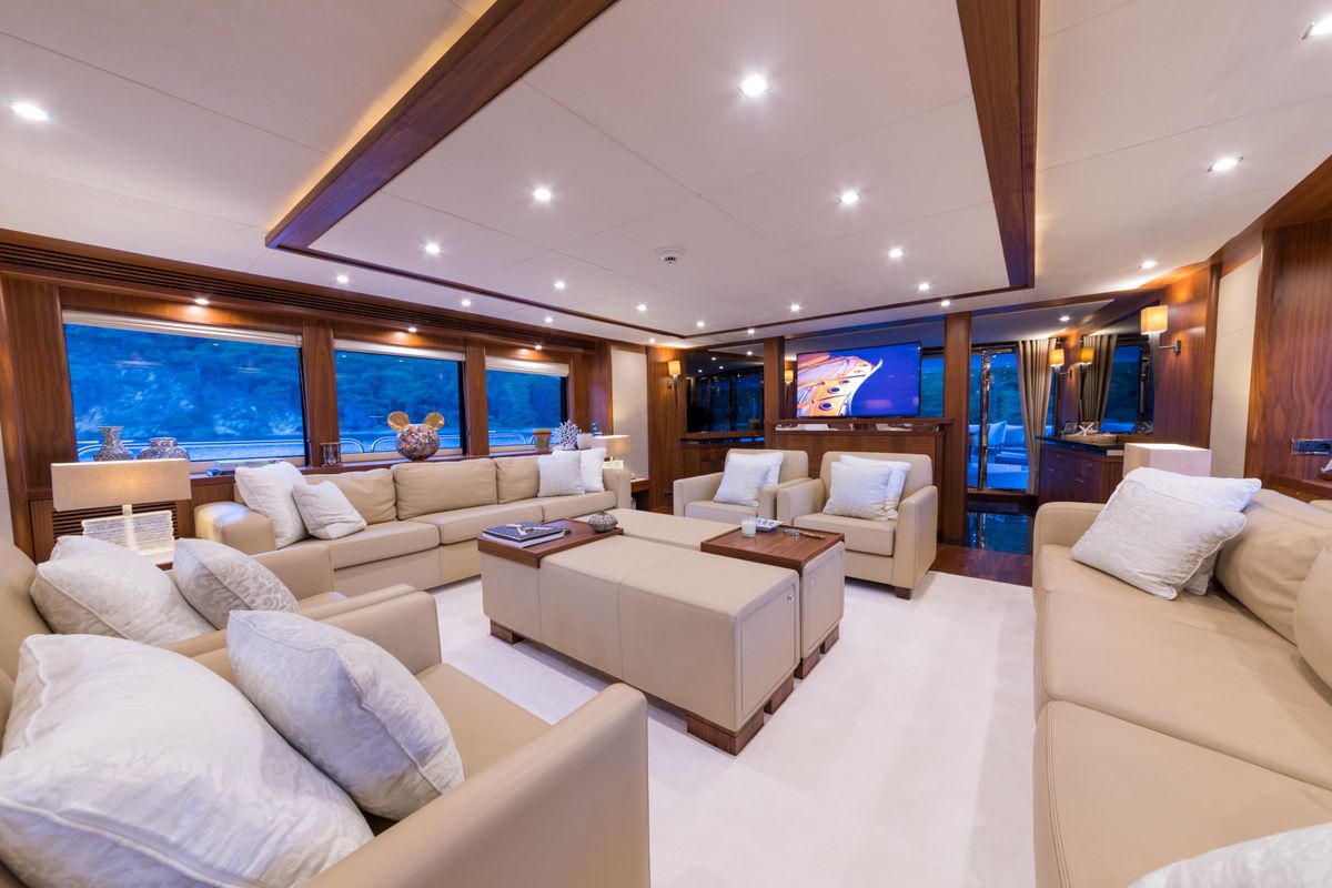 2009 Sunseeker 121 