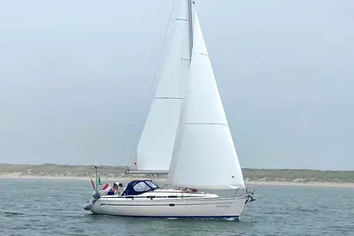 2000 Bavaria Bavaria 37-3