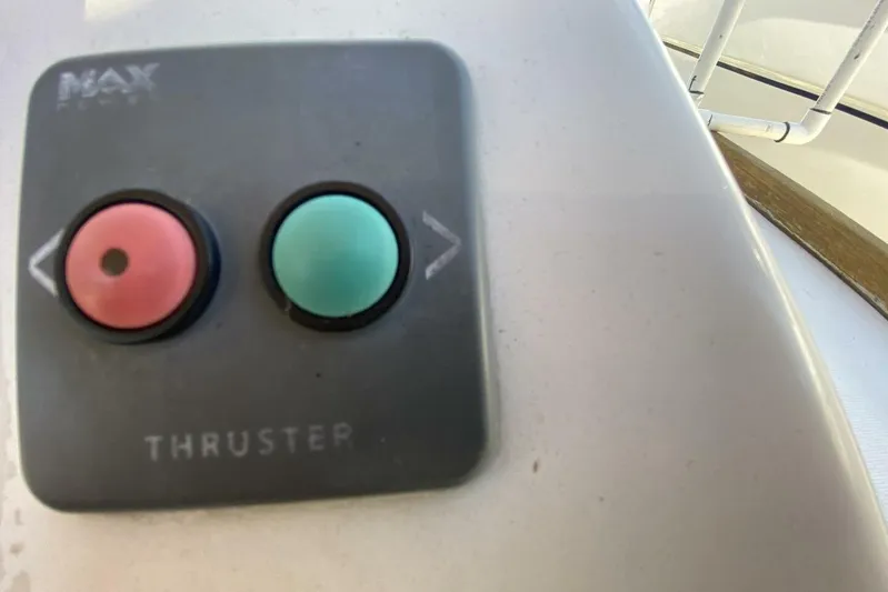 J'ouvert Yacht Photos Pics Control panel with red and green buttons for Beneteau 43 thruster, 2009 model.