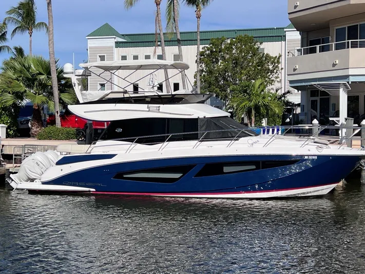  Yacht Photos Pics 2022 Regal 42 Fxo - Image 1
