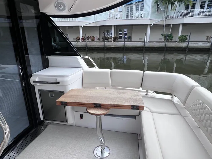  Yacht Photos Pics 2022 Regal 42 Fxo - Image 22