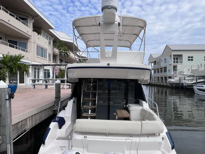  Yacht Photos Pics 2022 Regal 42 Fxo - Image 13