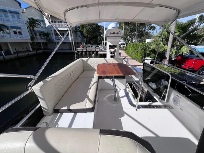  Yacht Photos Pics 2022 Regal 42 Fxo - Image 36