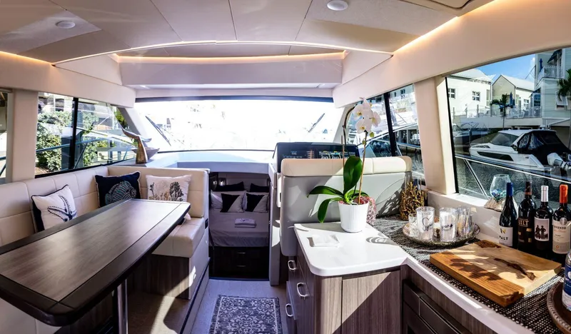  Yacht Photos Pics 2022 Regal 42 Fxo - Image 15