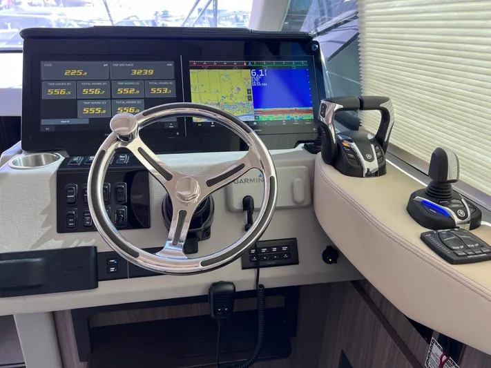  Yacht Photos Pics 2022 Regal 42 Fxo - Image 30