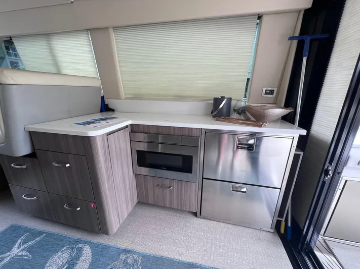  Yacht Photos Pics 2022 Regal 42 Fxo - Image 21