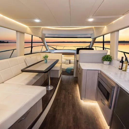  Yacht Photos Pics 2022 Regal 42 Fxo - Image 18