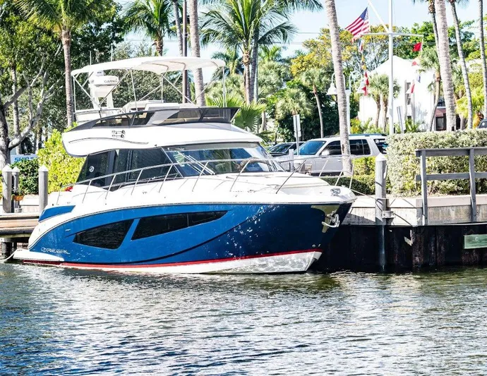  Yacht Photos Pics 2022 Regal 42 Fxo - Image 11