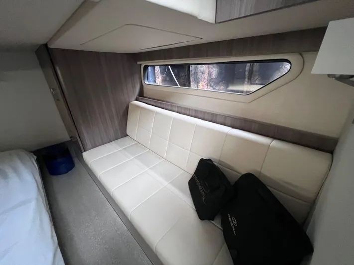  Yacht Photos Pics 2022 Regal 42 Fxo - Image 27