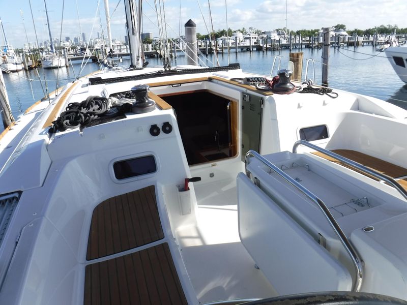 2015 Jeanneau 469