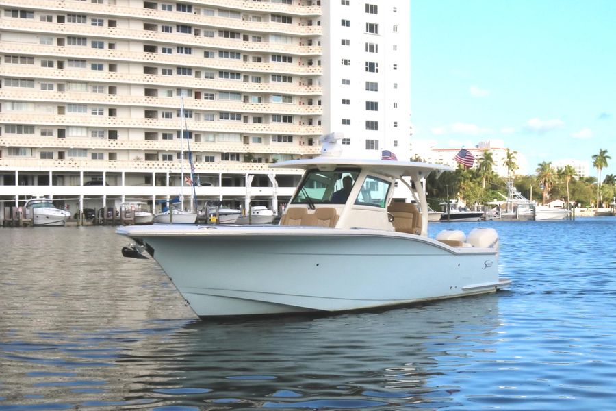 2021 Scout 330 LXF