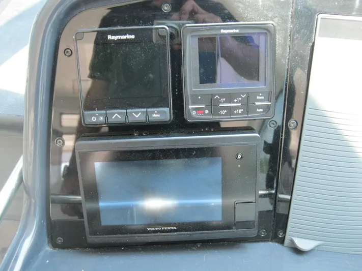  Yacht Photos Pics Control panel of a 2017 Formula 45 Yacht with Raymarine and Volvo Penta displays.