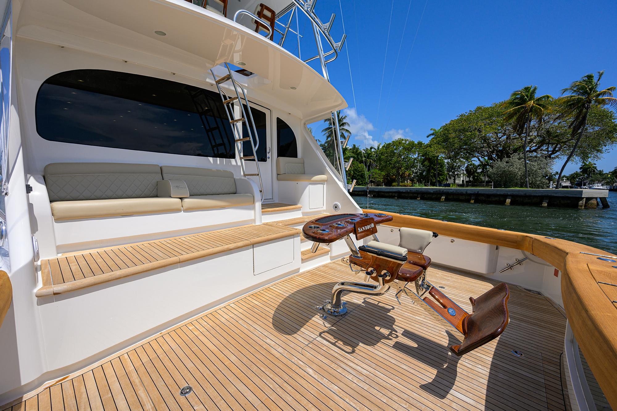 Yacht Photo 44