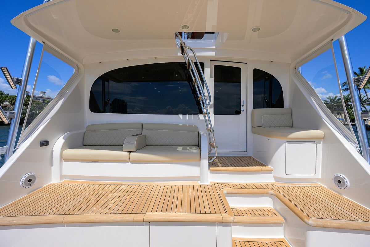 2021 Viking 72 