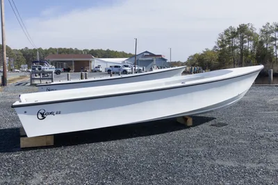 C-Hawk 22 Commercial