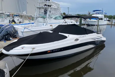 Sea Ray 270 Sundeck