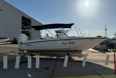 Boston Whaler 270 Dauntless
