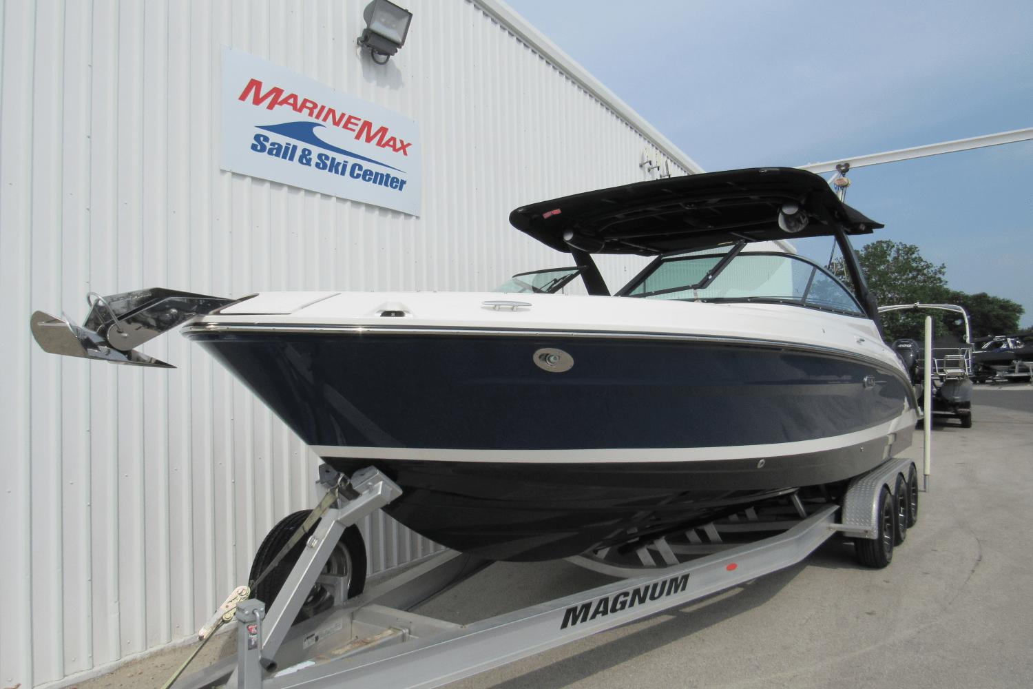 2024 Sea Ray SLX 280 Outboard Runabout for sale - YachtWorld