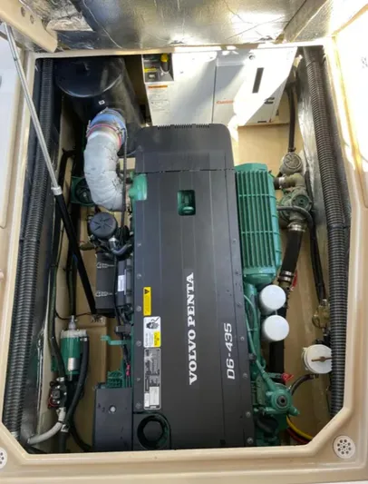 Elaine Hope Yacht Photos Pics 