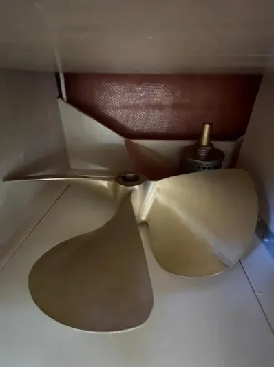 Elaine Hope Yacht Photos Pics 