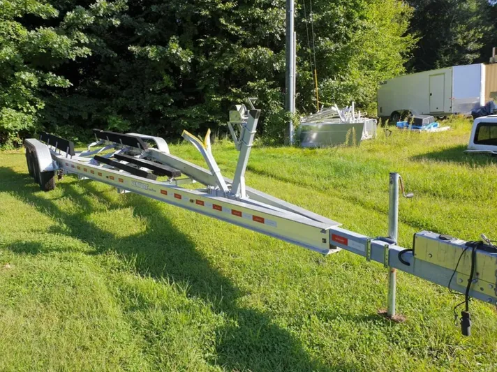 Elaine Hope Yacht Photos Pics Trailer for 2017 Cutwater C-30 CB boat on grassy field.