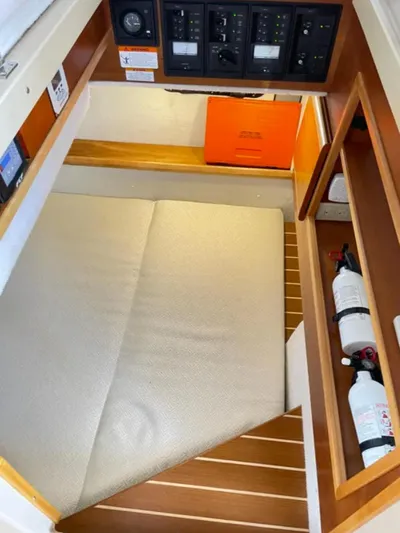 Elaine Hope Yacht Photos Pics 