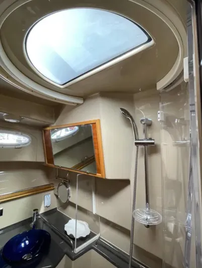 Elaine Hope Yacht Photos Pics 