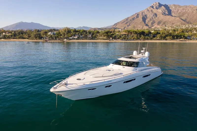 4f Yacht Photos Pics 
