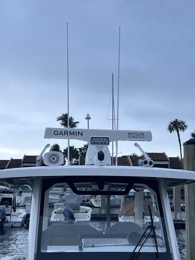  Yacht Photos Pics 2020 Pursuit 328 S - Image 21