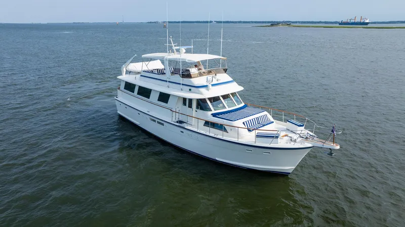 Escape Yacht Photos Pics 