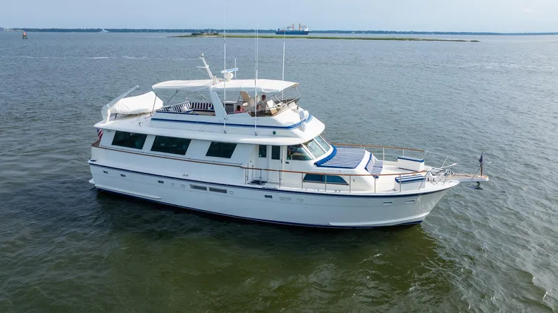 Escape Yacht Photos Pics 