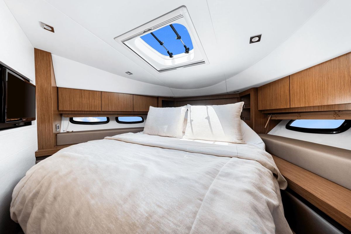 2017 Sea Ray 51 