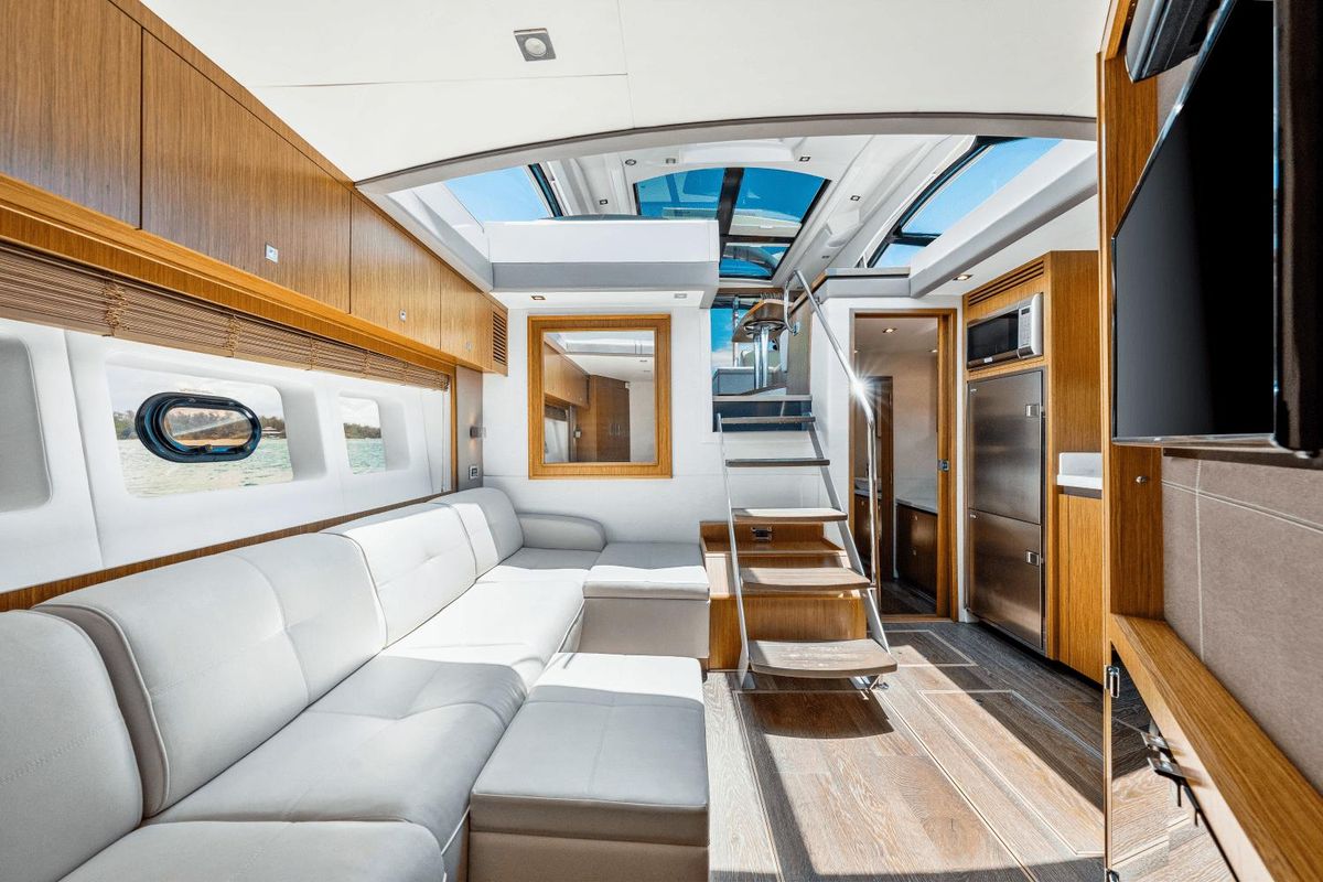 2017 Sea Ray 51 