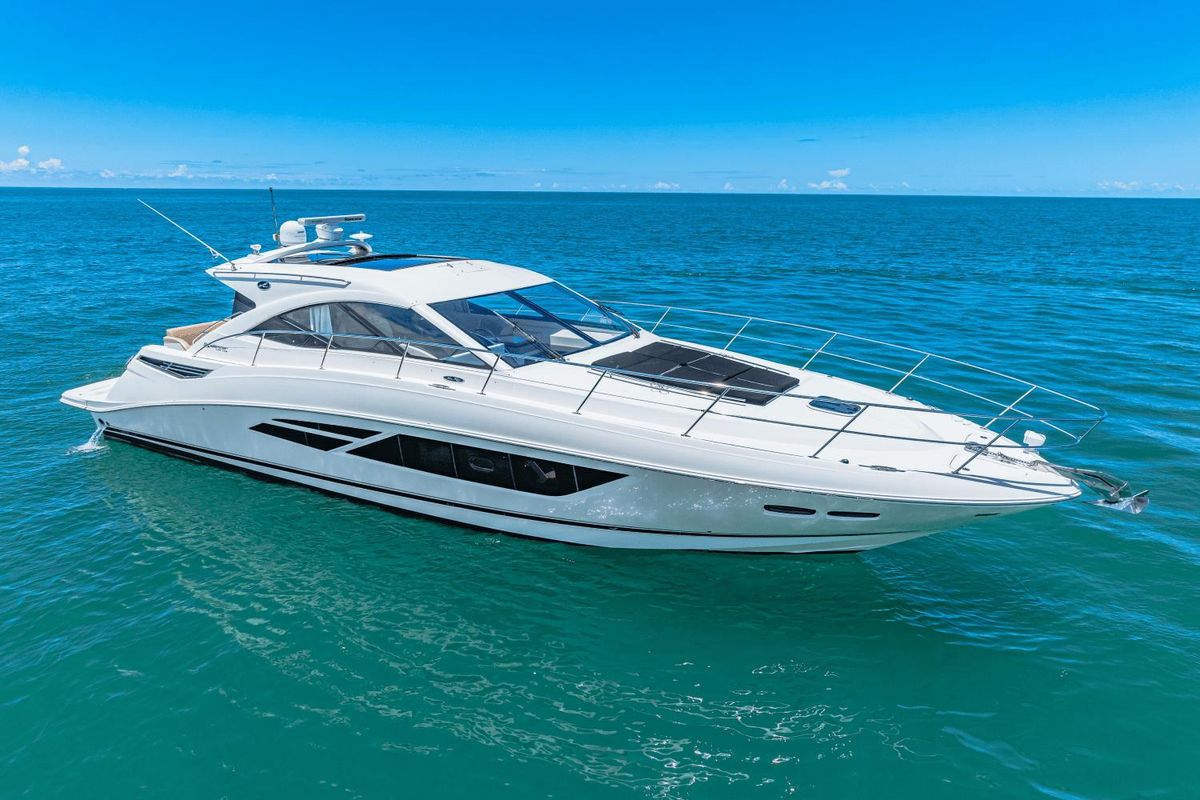 2017 Sea Ray 51 