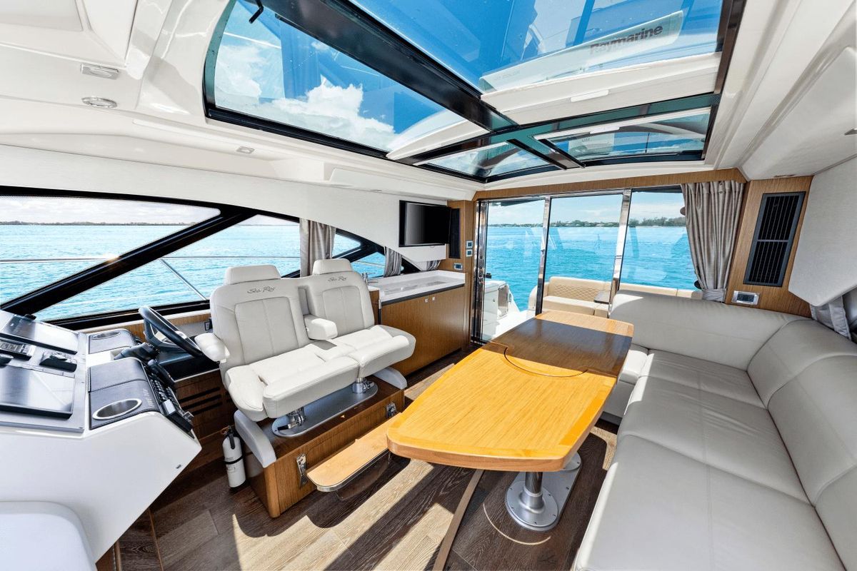 2017 Sea Ray 51 
