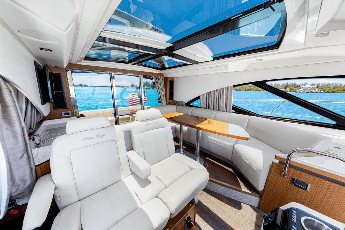 2017 Sea Ray 51 