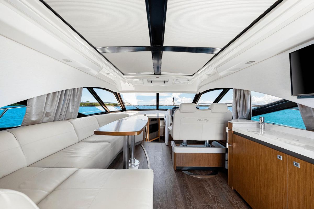 2017 Sea Ray 51 